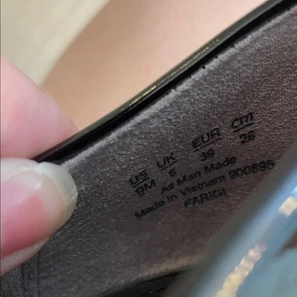 LIFE STRIDE NWOT Women’s Size 9 Shiny Black Pumps Low Heel patent - Picture 11 of 13